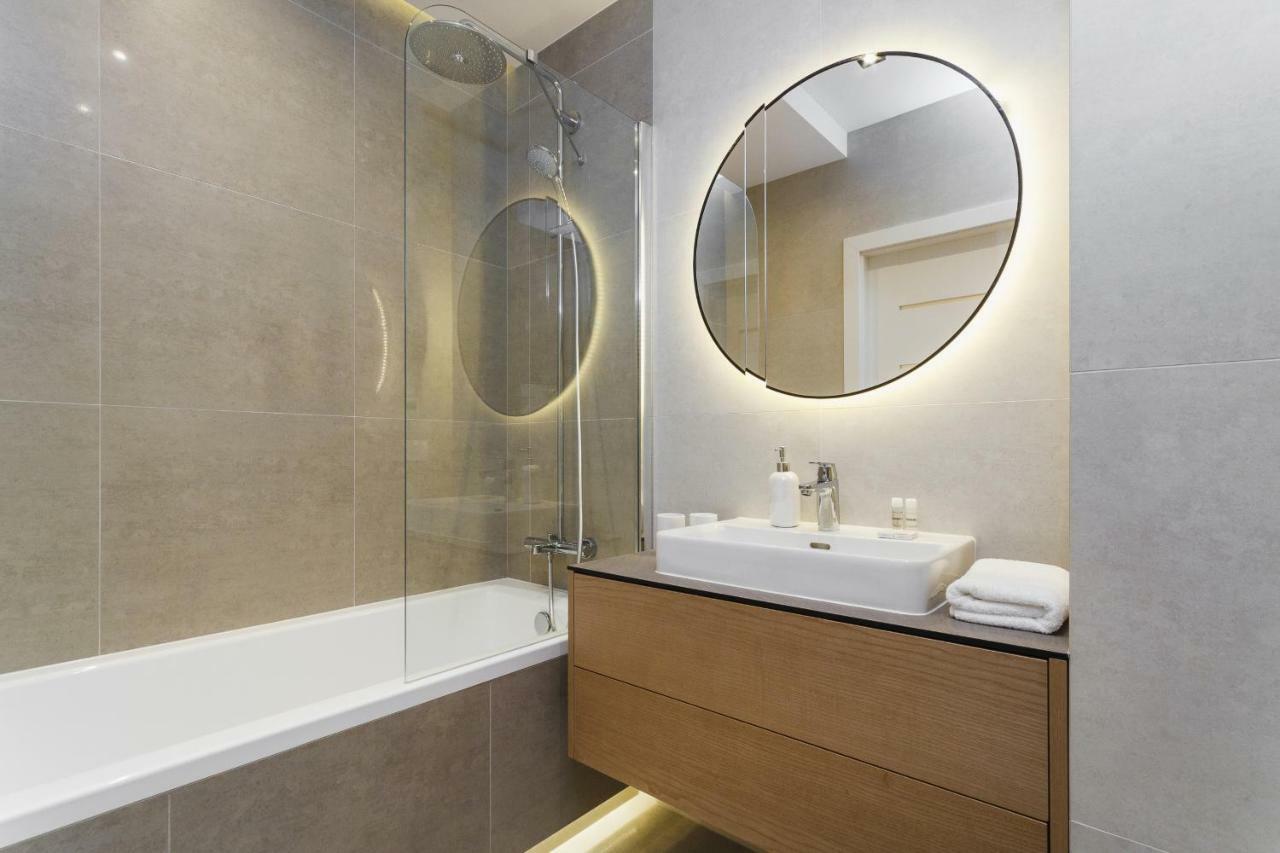 Przedwiosnie By Renters Apartment